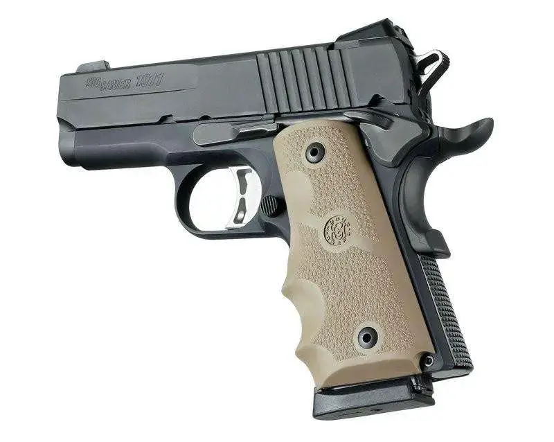 Officers Model Rubber Grip with Finger Grooves Flat Dark Earth